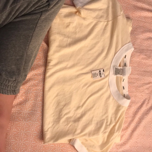 pink yellow tee - Picture 1 of 1